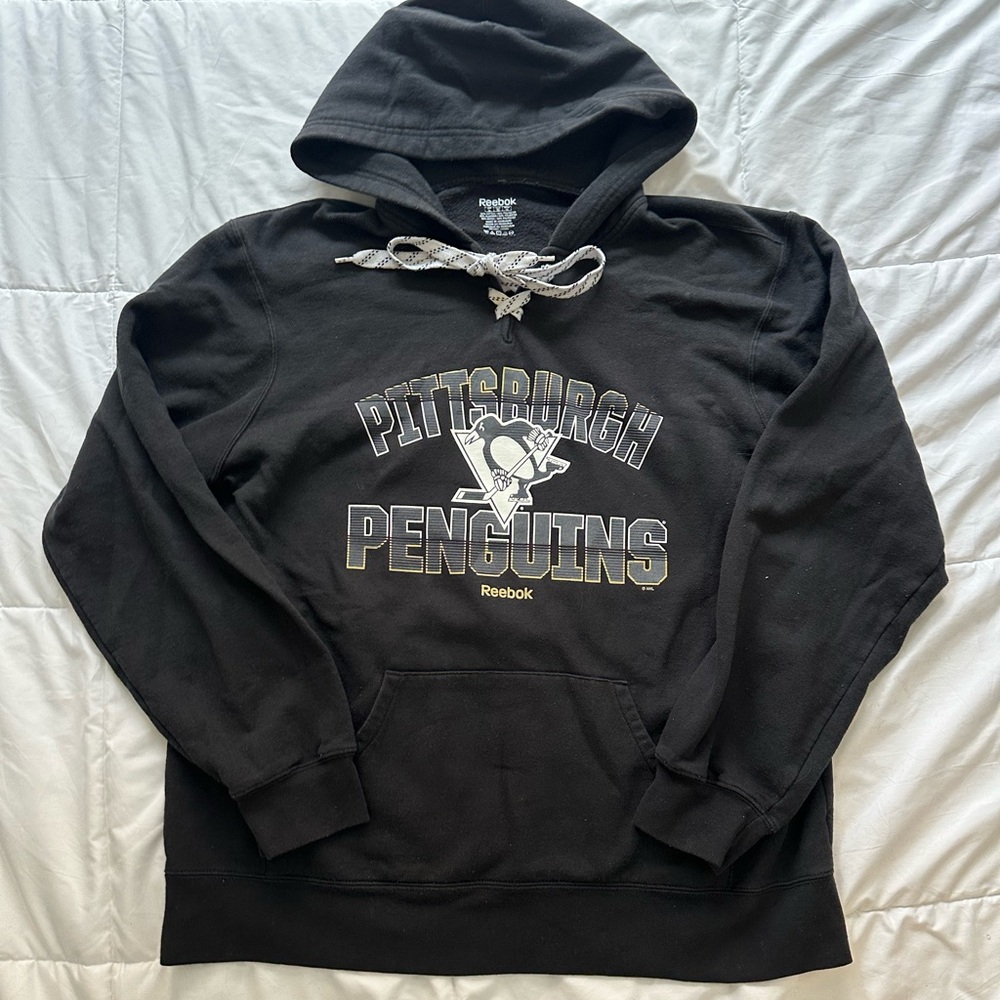 Pittsburgh Penguins black hoodie